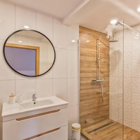 Apartament Przy Starowce * Ольштын